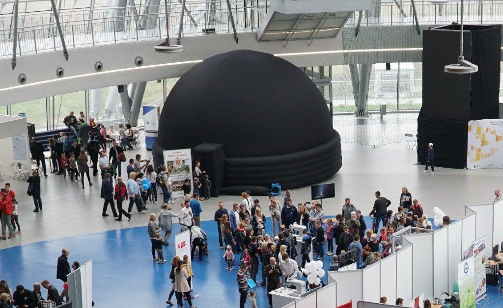 Planetarium w Jasionce podczas Festiwalu Nauki w G2 Arena
